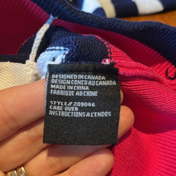 Size XL Sweater/Jacket - Picture 7 of 8